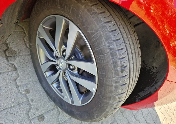 Hyundai I30 cena 39900 przebieg: 182712, rok produkcji 2017 z Pruszków małe 301